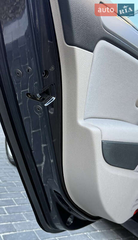 Хетчбек Volkswagen Golf 2010 в Вінниці