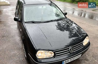 Універсал Volkswagen Golf 2003 в 