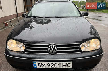 Універсал Volkswagen Golf 2003 в 
