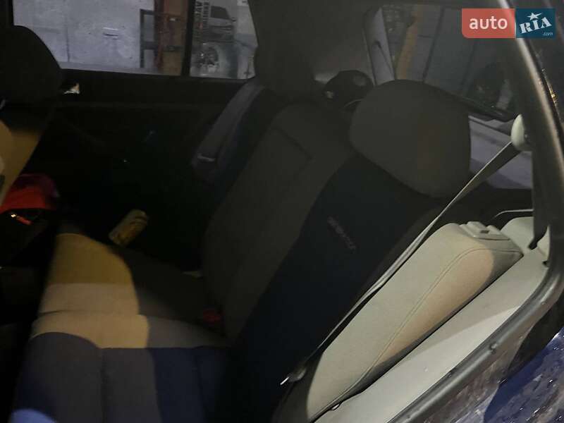 Хетчбек Volkswagen Golf 2000 в Хмельницькому