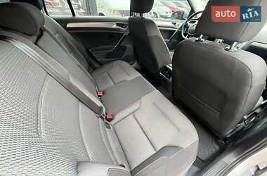 Универсал Volkswagen Golf 2015 в 