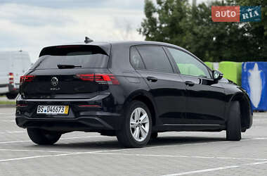 Хэтчбек Volkswagen Golf 2020 в 