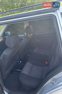 Универсал Volkswagen Golf 2000 в 