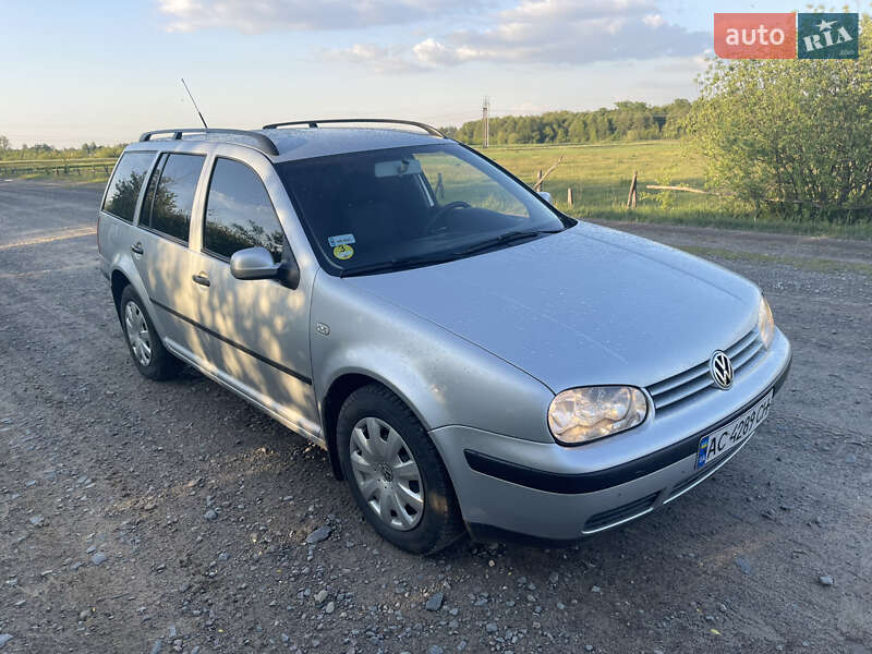 Универсал Volkswagen Golf 2000 в 