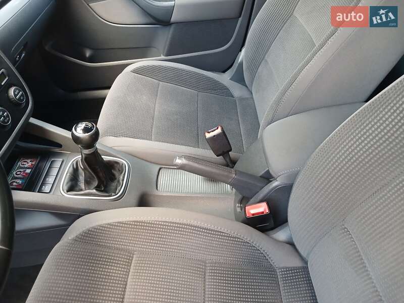 Универсал Volkswagen Golf 2008 в Гадяче