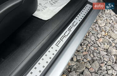 Хэтчбек Volkswagen Golf 2003 в 