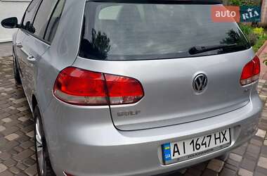 Хэтчбек Volkswagen Golf 2011 в 
