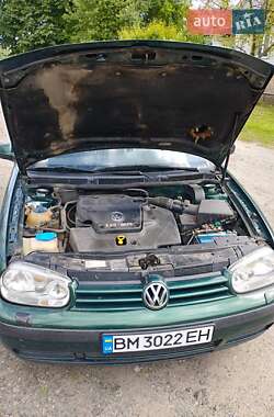 Хэтчбек Volkswagen Golf 1998 в 