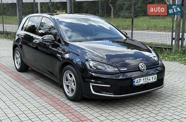 Хэтчбек Volkswagen Golf 2015 в Запорожье