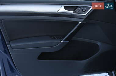Універсал Volkswagen Golf 2014 в 