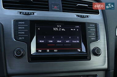 Універсал Volkswagen Golf 2014 в 