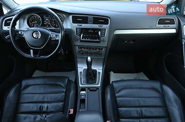 Універсал Volkswagen Golf 2014 в 