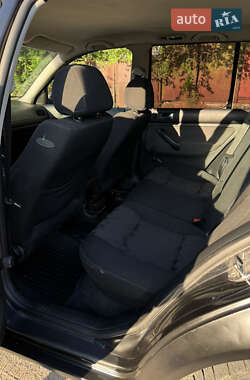 Универсал Volkswagen Golf 2000 в 