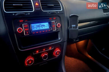 Універсал Volkswagen Golf 2011 в 