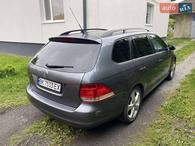 Универсал Volkswagen Golf 2008 в Ровно