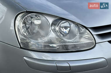 Хэтчбек Volkswagen Golf 2006 в 