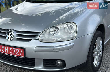 Хэтчбек Volkswagen Golf 2006 в 