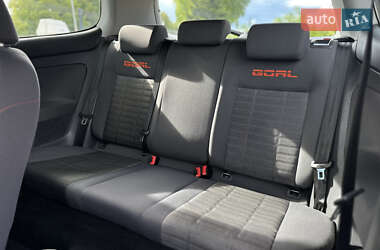 Хэтчбек Volkswagen Golf 2006 в 
