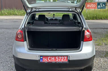 Хэтчбек Volkswagen Golf 2006 в 