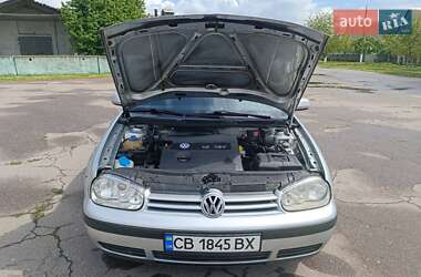 Універсал Volkswagen Golf 2002 в 