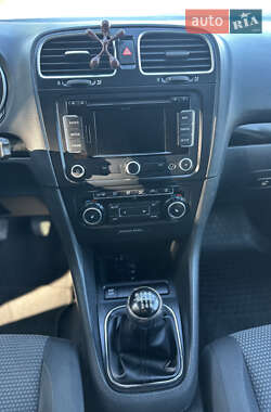 Універсал Volkswagen Golf 2009 в 