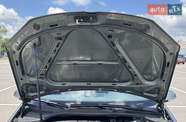 Хэтчбек Volkswagen Golf 2004 в 