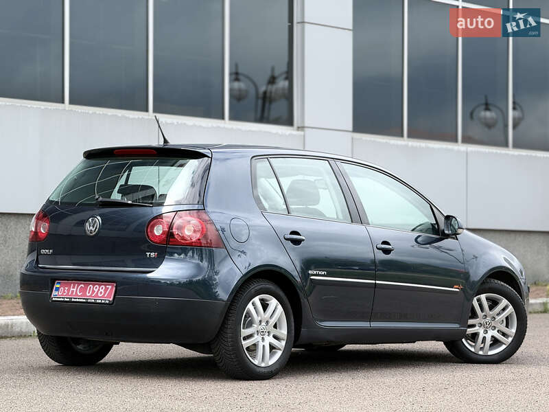 Хетчбек Volkswagen Golf 2009 в Білій Церкві