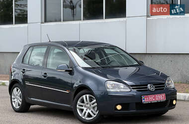 Хэтчбек Volkswagen Golf 2009 в 