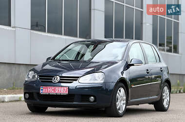 Хэтчбек Volkswagen Golf 2009 в 