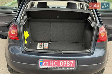 Хэтчбек Volkswagen Golf 2009 в 