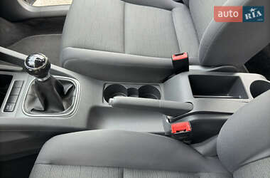 Хэтчбек Volkswagen Golf 2009 в 