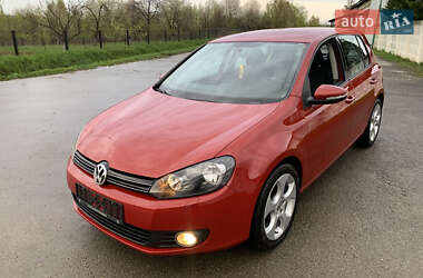 Хетчбек Volkswagen Golf 2009 в 