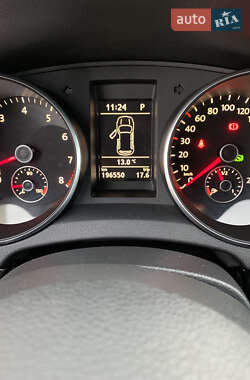 Хетчбек Volkswagen Golf 2009 в 