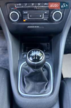 Універсал Volkswagen Golf 2010 в 