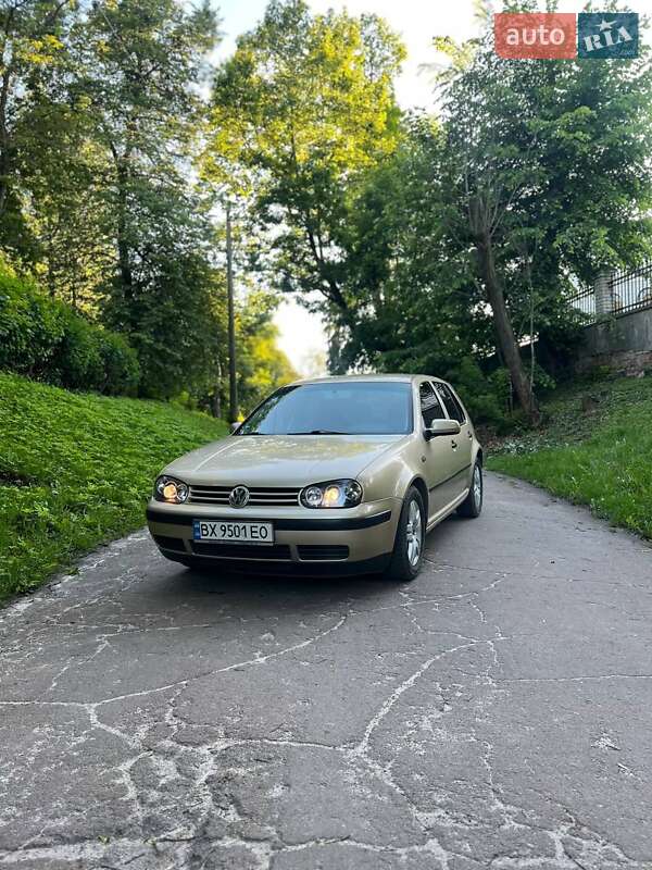 Volkswagen Golf 2001