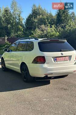 Универсал Volkswagen Golf 2011 в 