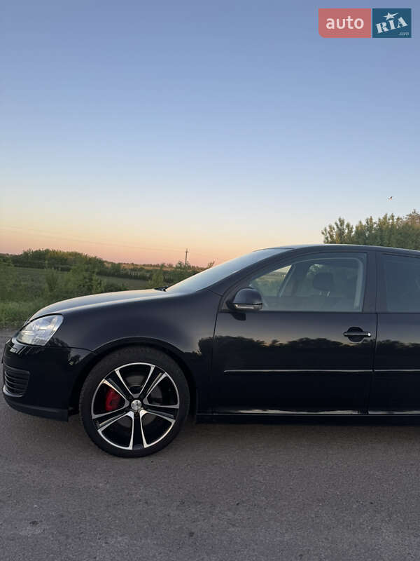 Хетчбек Volkswagen Golf 2007 в Дубні