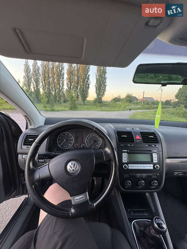 Хетчбек Volkswagen Golf 2007 в Дубні