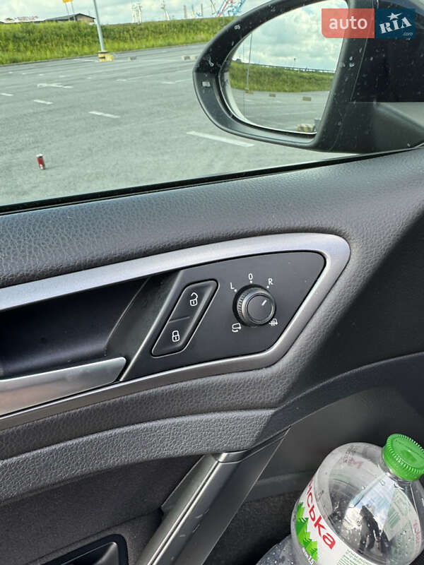 Універсал Volkswagen Golf 2015 в Львові