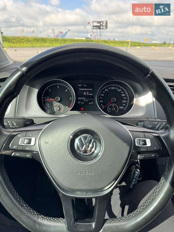 Універсал Volkswagen Golf 2015 в Львові