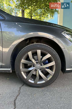 Хетчбек Volkswagen Golf 2020 в 