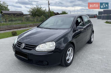 Хэтчбек Volkswagen Golf 2006 в 