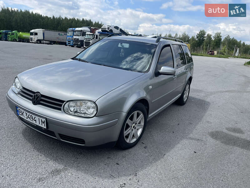 Volkswagen Golf 2004