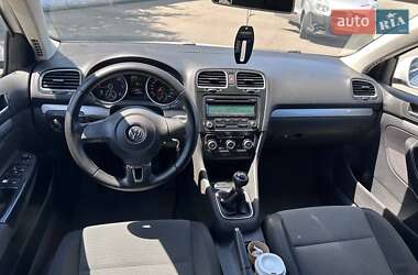 Универсал Volkswagen Golf 2010 в 