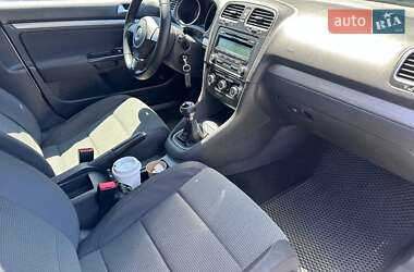 Универсал Volkswagen Golf 2010 в 