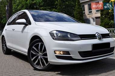 Хетчбек Volkswagen Golf 2015 в Одесі