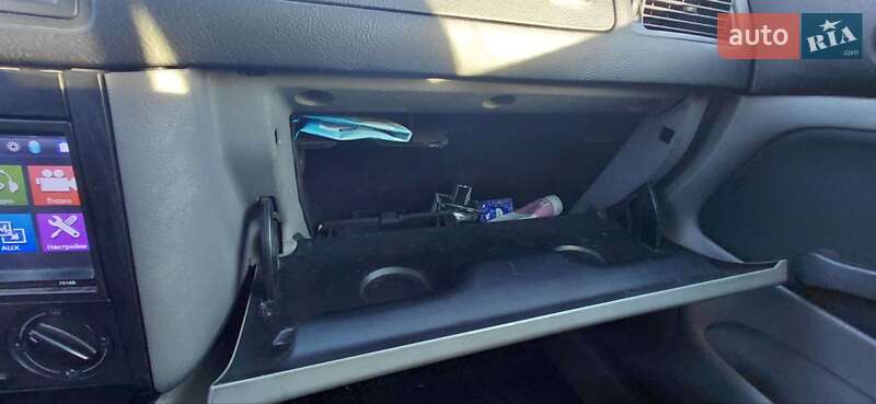 Універсал Volkswagen Golf 2000 в Обухові