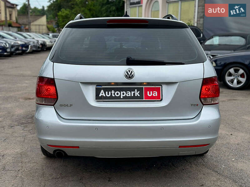 Універсал Volkswagen Golf 2011 в Вінниці
