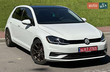Хэтчбек Volkswagen Golf 2020 в Киеве