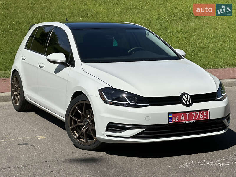 Volkswagen Golf 2020